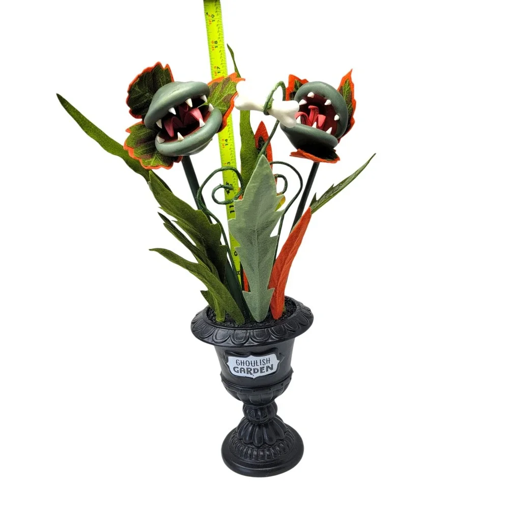 Hyde & Eek Ghoulish Garden Planter Venus Flytrap 202 Halloween Decor Target New